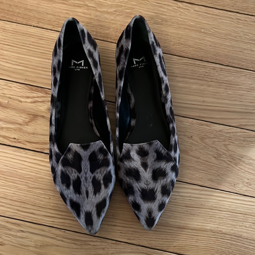 Marc Fisher Flats